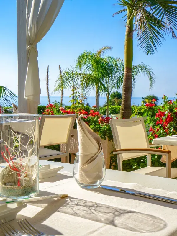 Terrasse mit Meerblick im Live Capo Vaticano